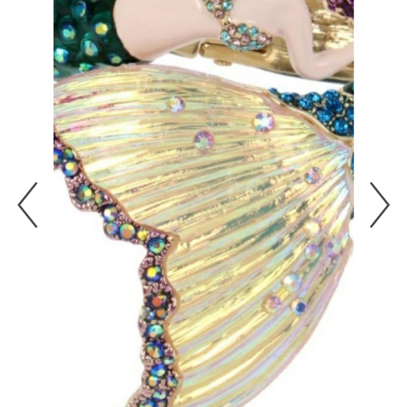 NWT Betsey Johnson Fabulous Mermaid Bracelet Statement price Gorgeous must have - Picture 5 of 15